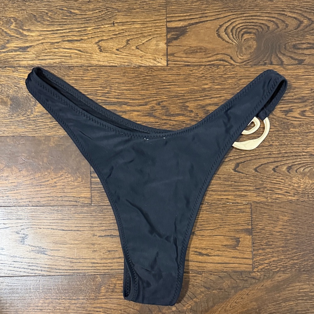 Commense Black Bikini with Gold Accents - Picture 4 of 5